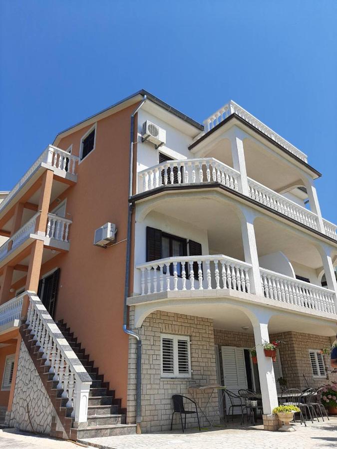 Apartments Grozdana Crikvenica Exterior photo
